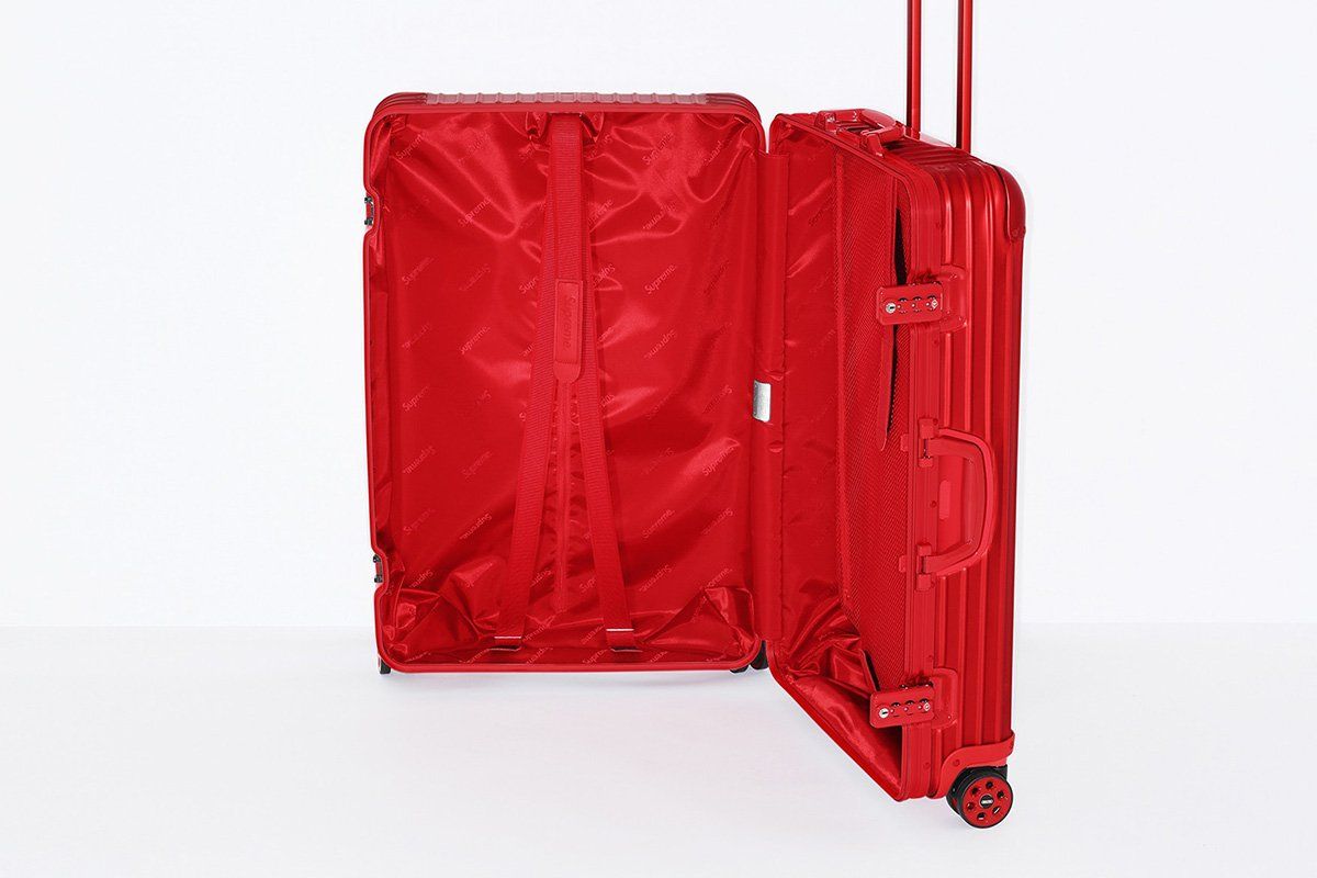 Supreme luggage bag online